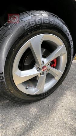 جاگوار F-Pace
